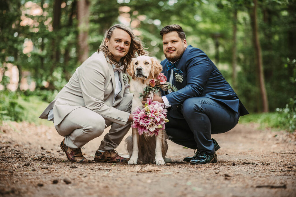 Hochzeit mit Hund - Gleichgeschlechtliche Trauung Gelbensande - Hochzeitsfotografin MV