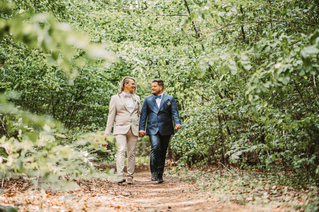 Hochzeit mit Hund - Gleichgeschlechtliche Trauung Gelbensande - Hochzeitsfotografin MV