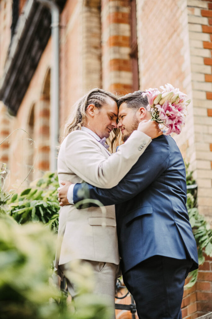 Hochzeit mit Hund - Gleichgeschlechtliche Trauung Gelbensande - Hochzeitsfotografin MV