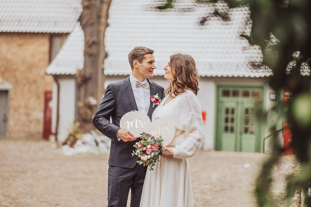 Hochzeitsfotograf - Trauung im Standesamt Rostock - Winterhochzeit