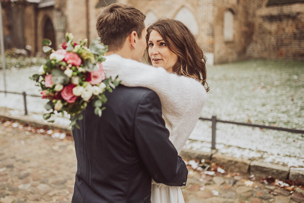 Hochzeitsfotograf - Trauung im Standesamt Rostock - Winterhochzeit