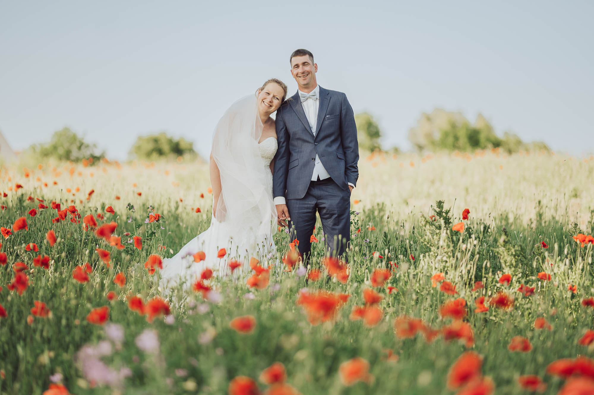 Sommerliche Hochzeitsfotos beim Brautpaarshooting - Hochzeitsfotograf Rostock