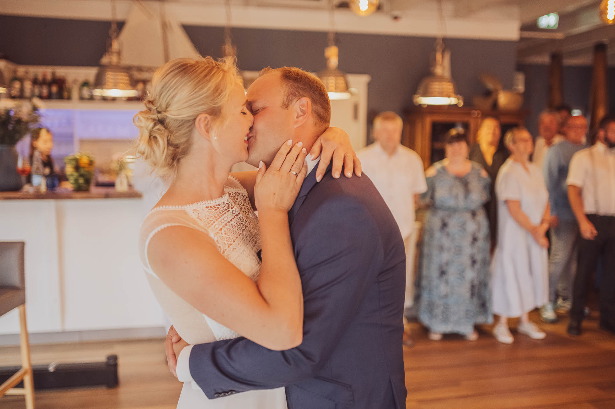 Hochzeitsreportage Strandhochzeit Markgrafenheide - Hochzeit Blaue Boje