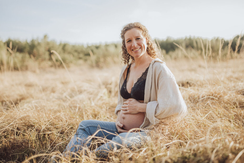 babybauch shooting wiese Rostocker Heide