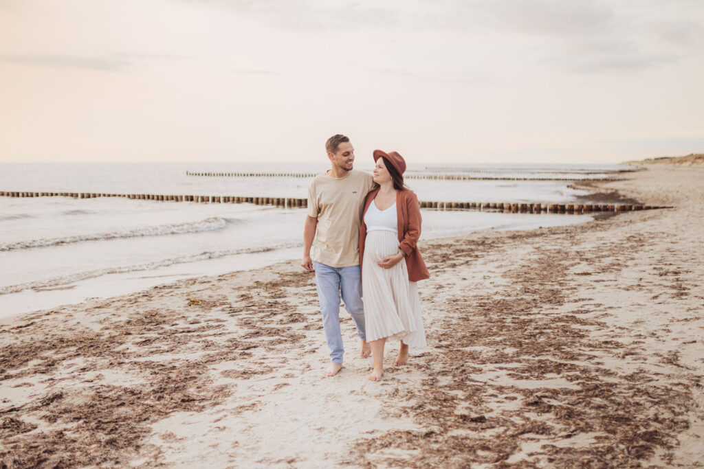 babybauch fotos am ostseestrand